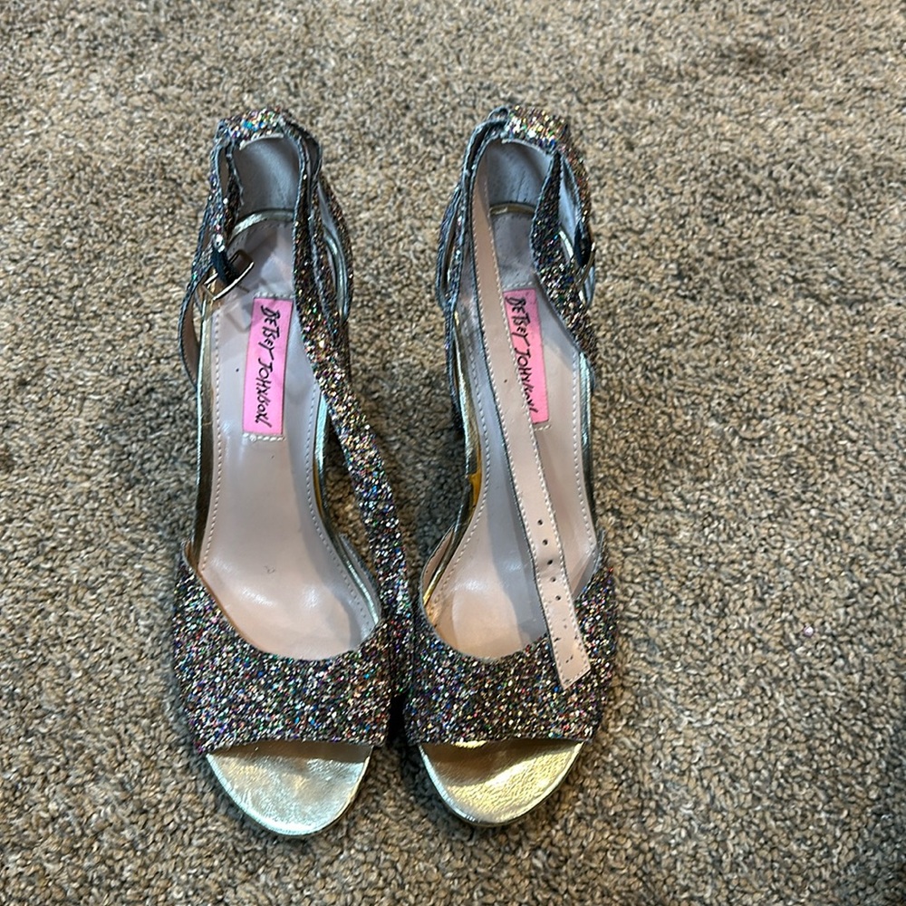 Betsey Johnson heels glittery 8